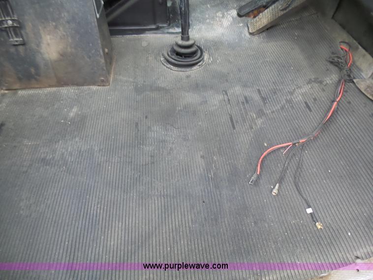 image for item L5435 1995 Kenworth W900B mixer truck