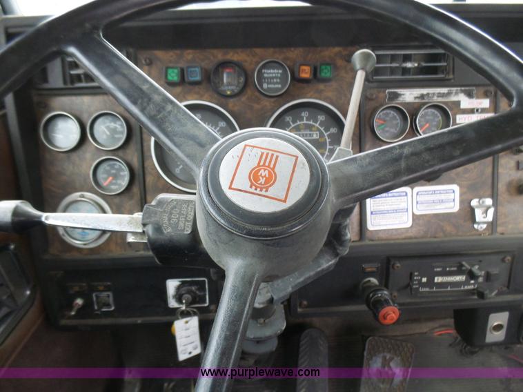 image for item L5435 1995 Kenworth W900B mixer truck