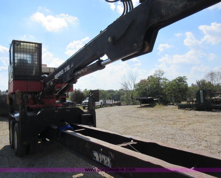 image for item L5438 1999 Prentice 210E log loader