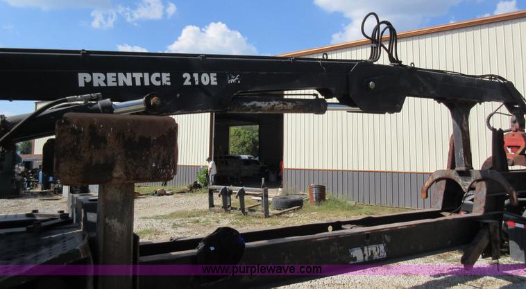 image for item L5438 1999 Prentice 210E log loader