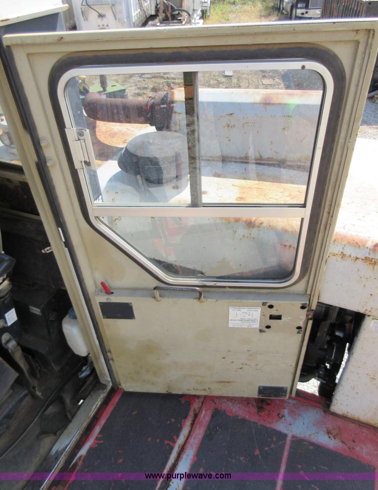 image for item L5438 1999 Prentice 210E log loader