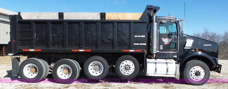 image for item L5583 1998 Kenworth T800 dump truck