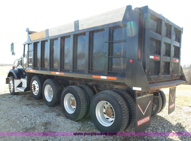 image for item L5583 1998 Kenworth T800 dump truck