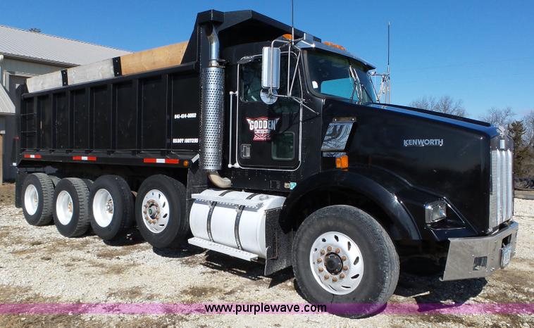 image for item L5583 1998 Kenworth T800 dump truck