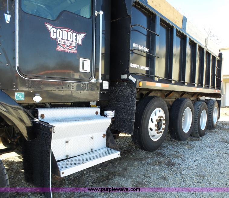 image for item L5583 1998 Kenworth T800 dump truck