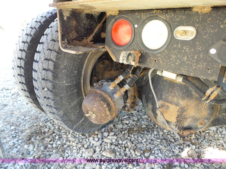 image for item L5583 1998 Kenworth T800 dump truck