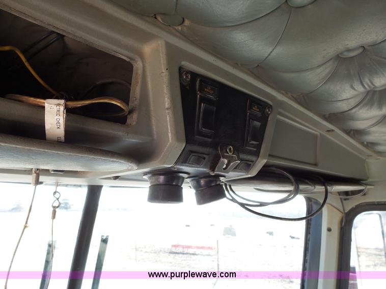 image for item L5583 1998 Kenworth T800 dump truck