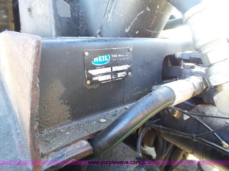 image for item L5583 1998 Kenworth T800 dump truck