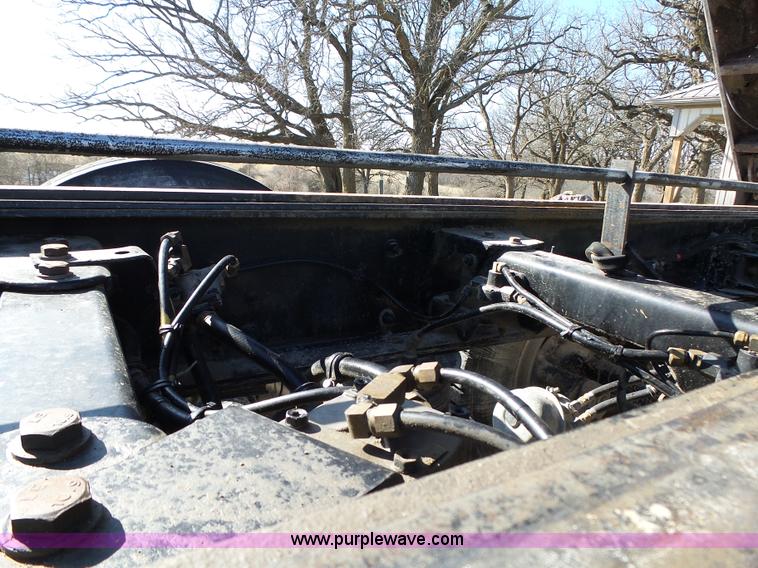 image for item L5583 1998 Kenworth T800 dump truck