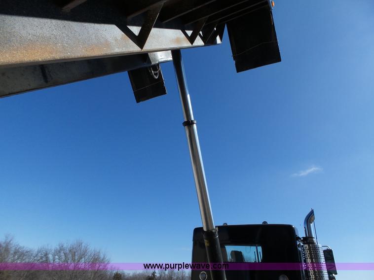 image for item L5583 1998 Kenworth T800 dump truck