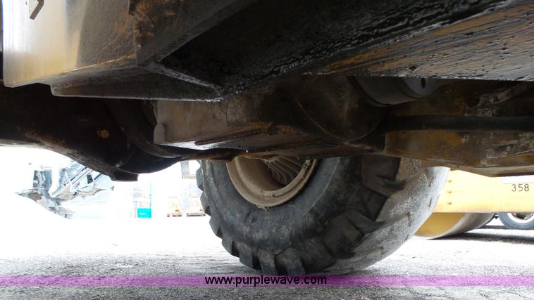 image for item L5587 1998 Kawasaki 85Z IV wheel loader