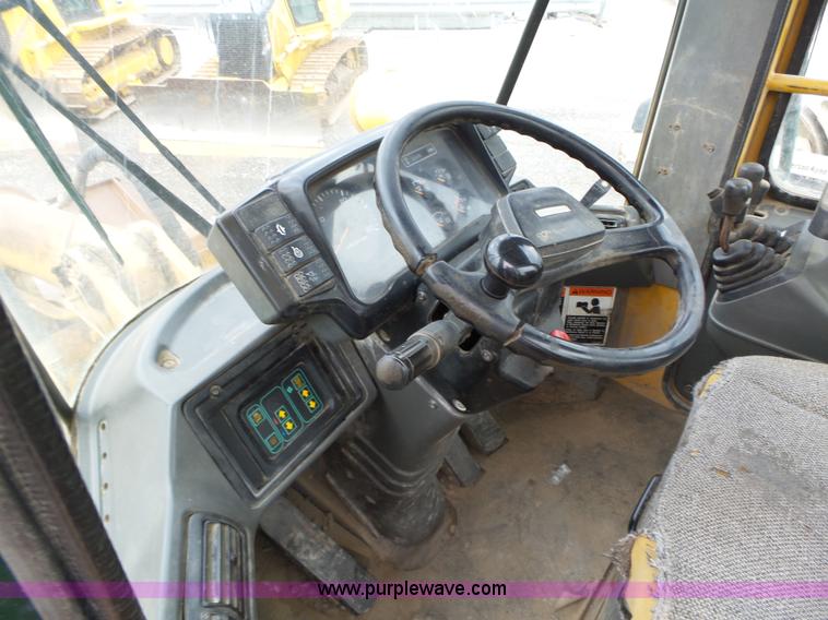 image for item L5587 1998 Kawasaki 85Z IV wheel loader