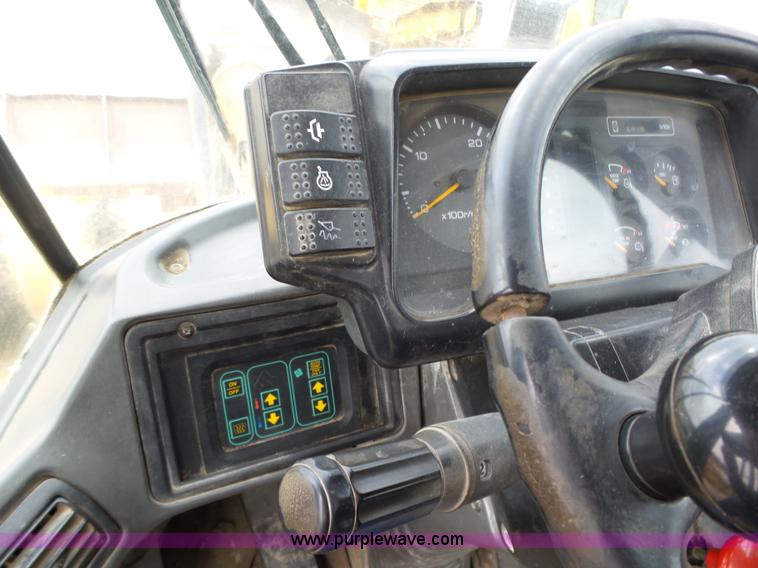 image for item L5587 1998 Kawasaki 85Z IV wheel loader