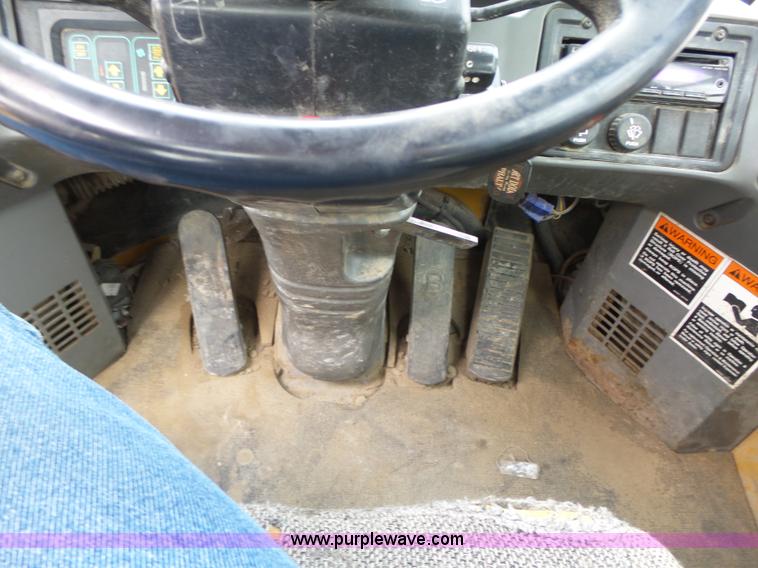 image for item L5587 1998 Kawasaki 85Z IV wheel loader