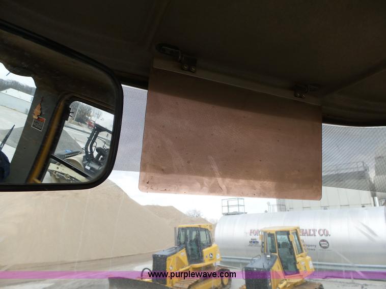 image for item L5587 1998 Kawasaki 85Z IV wheel loader