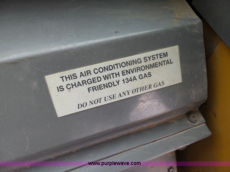 image for item L5587 1998 Kawasaki 85Z IV wheel loader