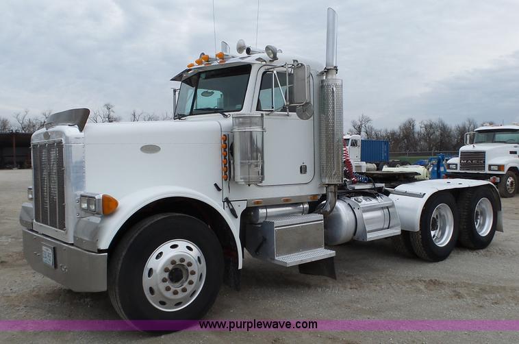 image for item L6273 1997 Peterbilt 379 semi truck
