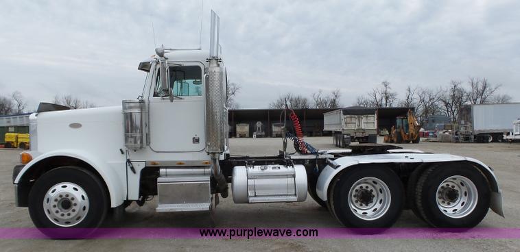 image for item L6273 1997 Peterbilt 379 semi truck