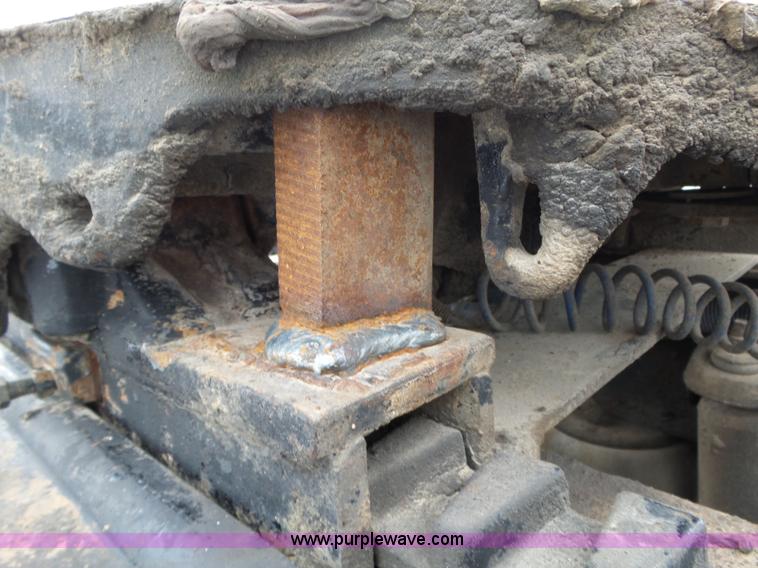 image for item L6273 1997 Peterbilt 379 semi truck