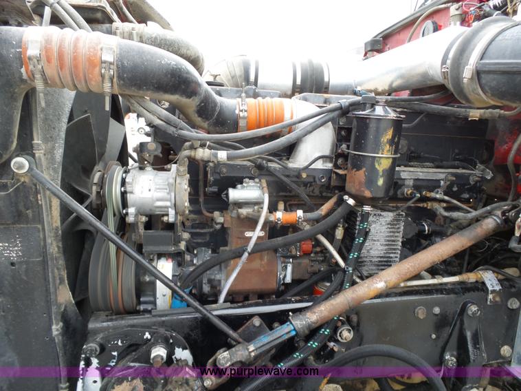 image for item L6273 1997 Peterbilt 379 semi truck