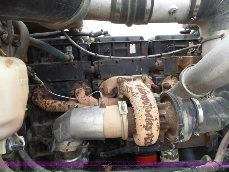 image for item L6273 1997 Peterbilt 379 semi truck