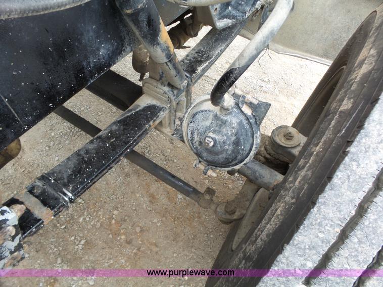 image for item L6273 1997 Peterbilt 379 semi truck