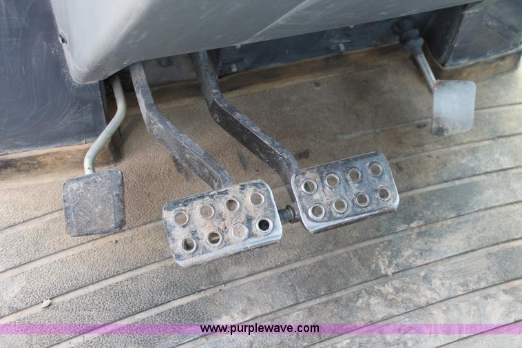 image for item L6832 1997 Case 580L backhoe