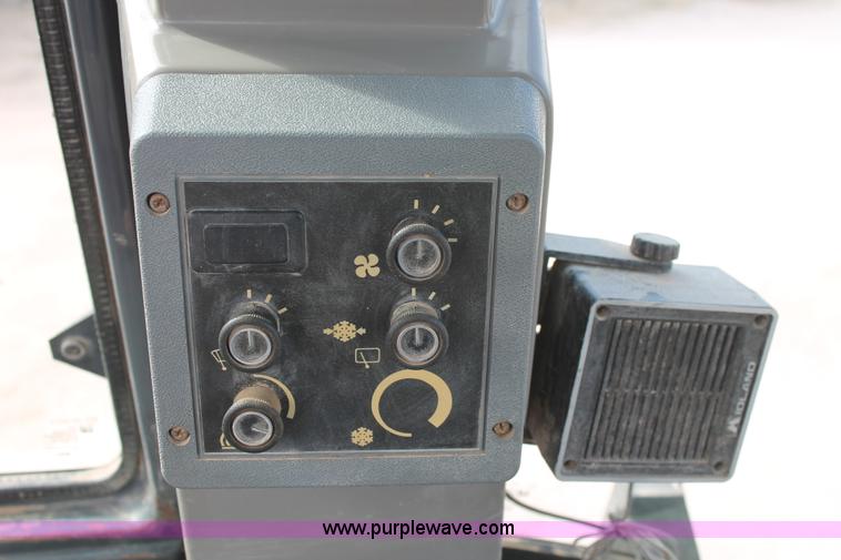 image for item L6832 1997 Case 580L backhoe