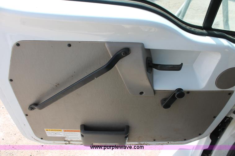 image for item L6833 2001 Sterling L7500 oil distribution truck