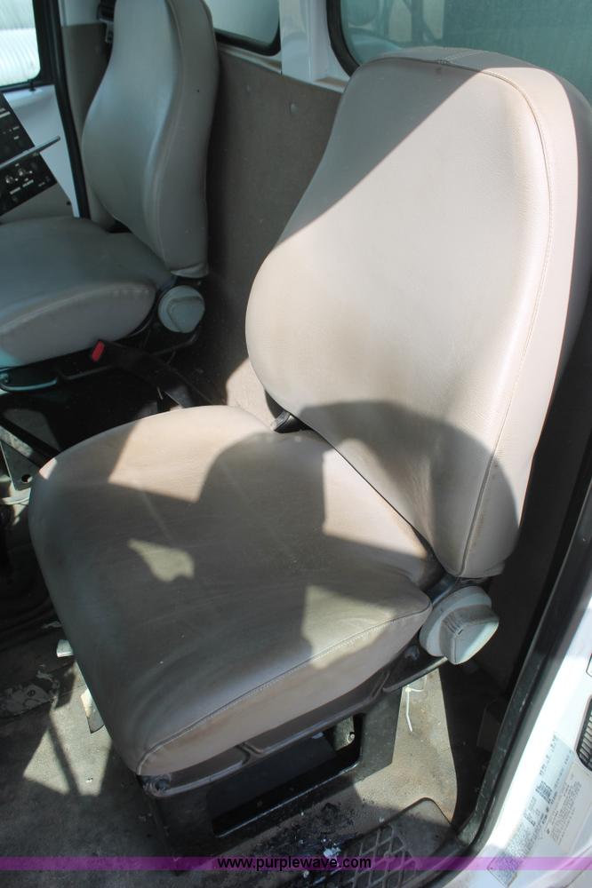 image for item L6833 2001 Sterling L7500 oil distribution truck