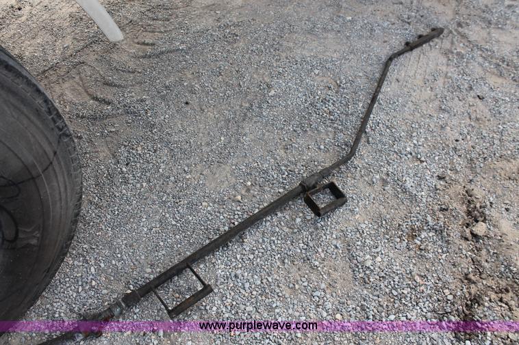 image for item L6833 2001 Sterling L7500 oil distribution truck