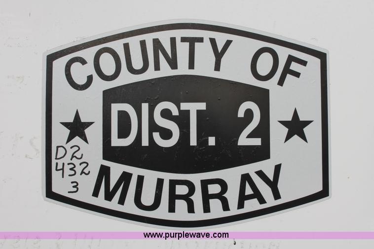 image for item L6833 2001 Sterling L7500 oil distribution truck