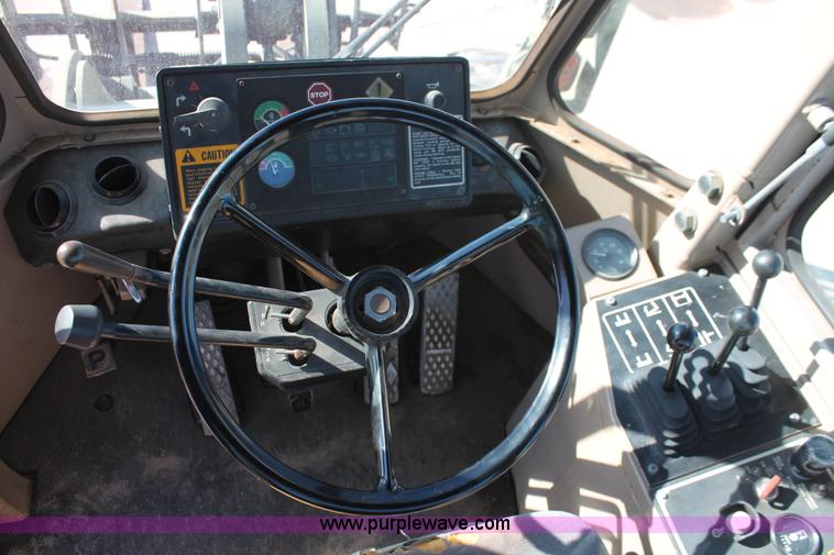 image for item L6839 1991 John Deere 544E wheel loader