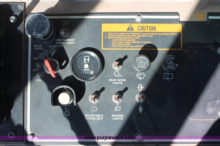 image for item L6839 1991 John Deere 544E wheel loader