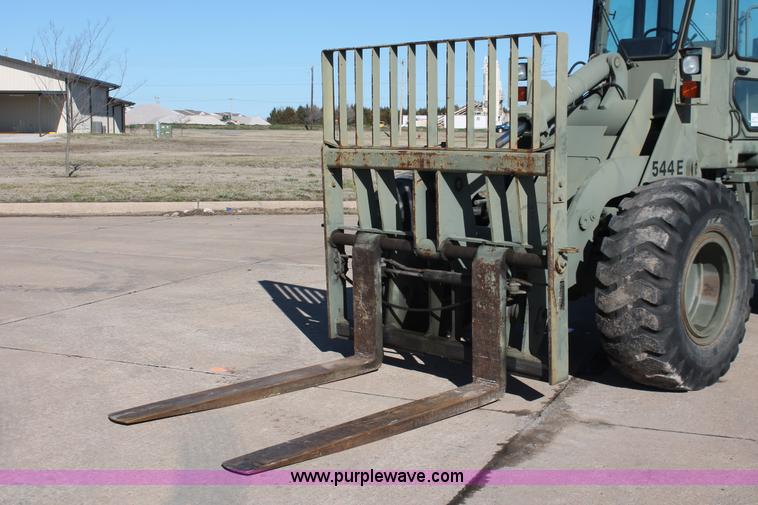 image for item L6839 1991 John Deere 544E wheel loader