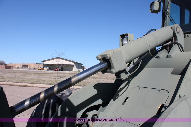 image for item L6839 1991 John Deere 544E wheel loader