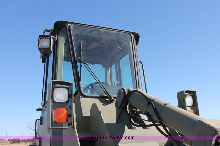 image for item L6839 1991 John Deere 544E wheel loader