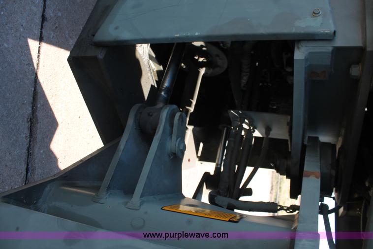 image for item L6839 1991 John Deere 544E wheel loader