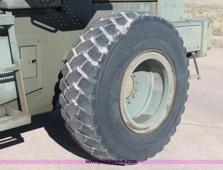 image for item L6839 1991 John Deere 544E wheel loader