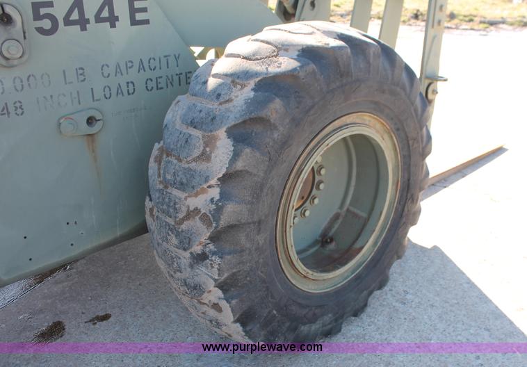 image for item L6839 1991 John Deere 544E wheel loader