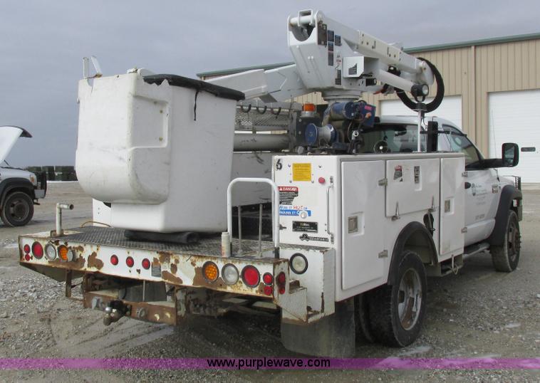 image for item L7118 2009 Dodge Ram 5500 bucket truck