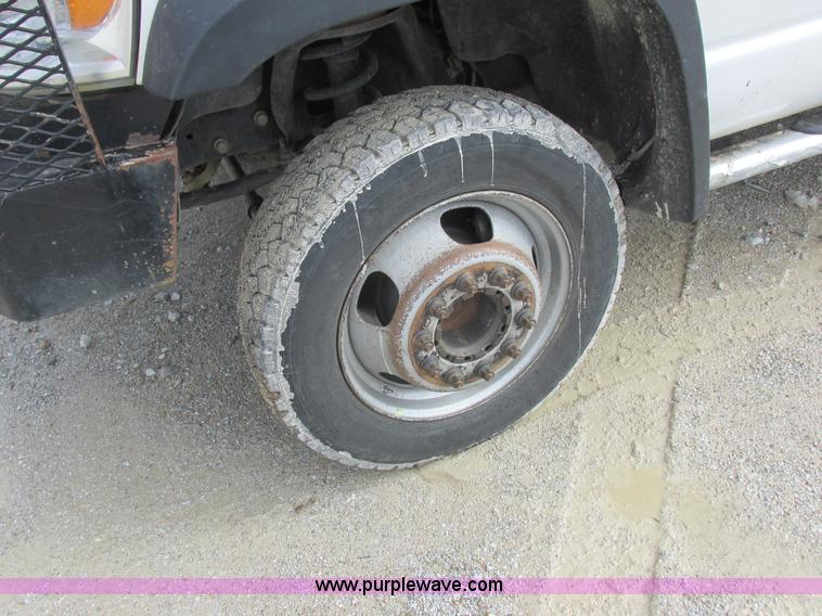 image for item L7118 2009 Dodge Ram 5500 bucket truck