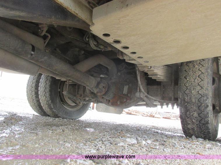 image for item L7118 2009 Dodge Ram 5500 bucket truck