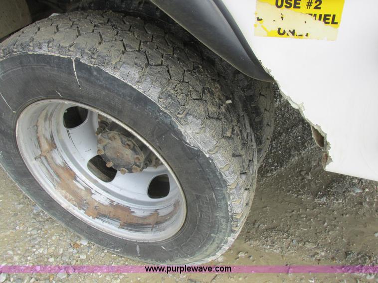 image for item L7118 2009 Dodge Ram 5500 bucket truck