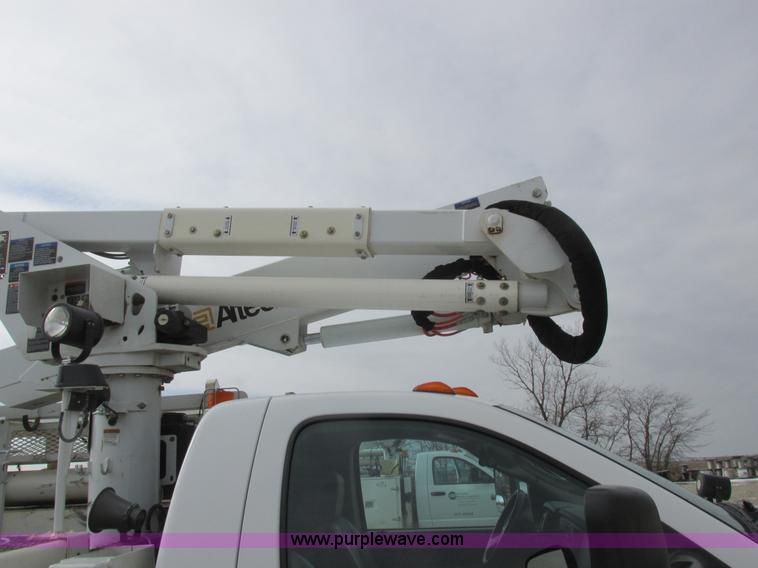 image for item L7118 2009 Dodge Ram 5500 bucket truck
