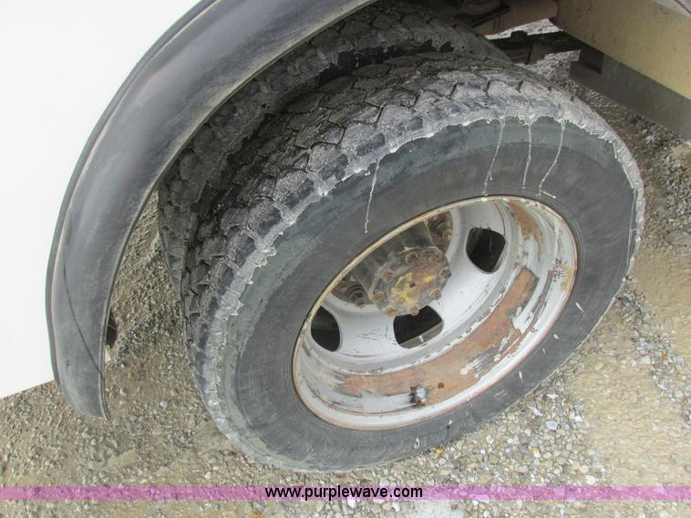 image for item L7118 2009 Dodge Ram 5500 bucket truck