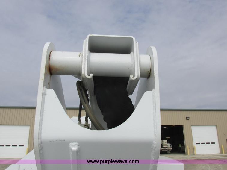 image for item L7118 2009 Dodge Ram 5500 bucket truck