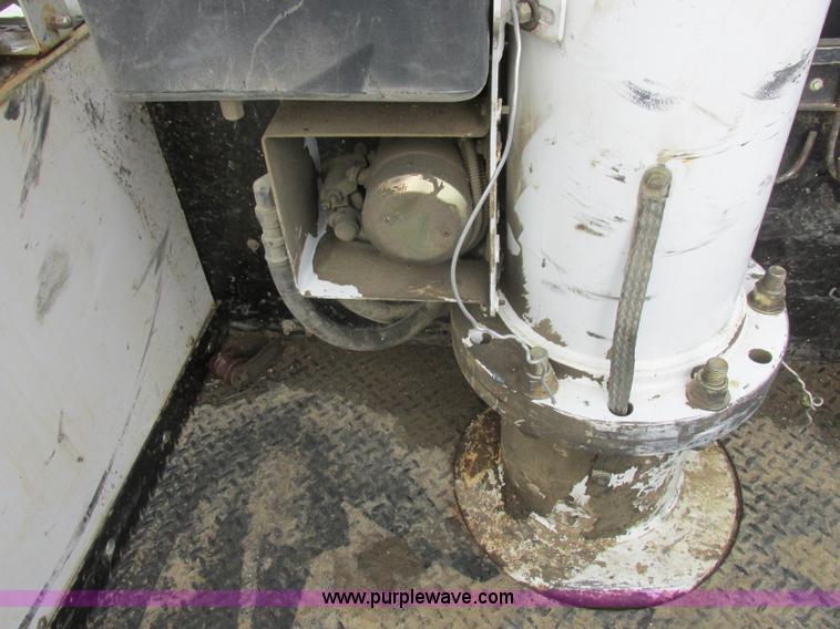 image for item L7118 2009 Dodge Ram 5500 bucket truck