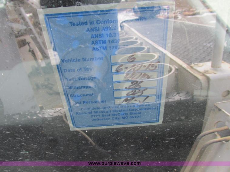 image for item L7118 2009 Dodge Ram 5500 bucket truck