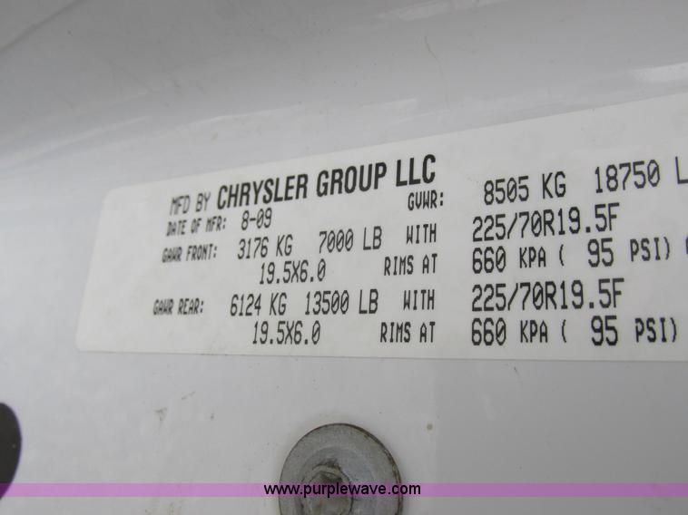 image for item L7118 2009 Dodge Ram 5500 bucket truck